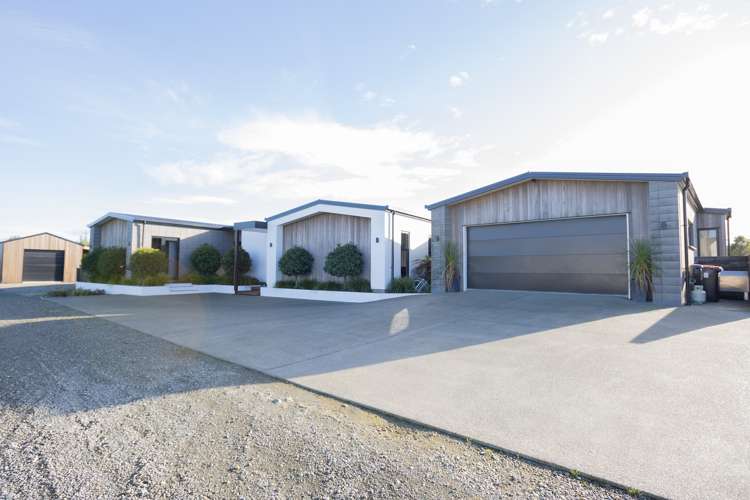 19 Longwood Drive Winton_21