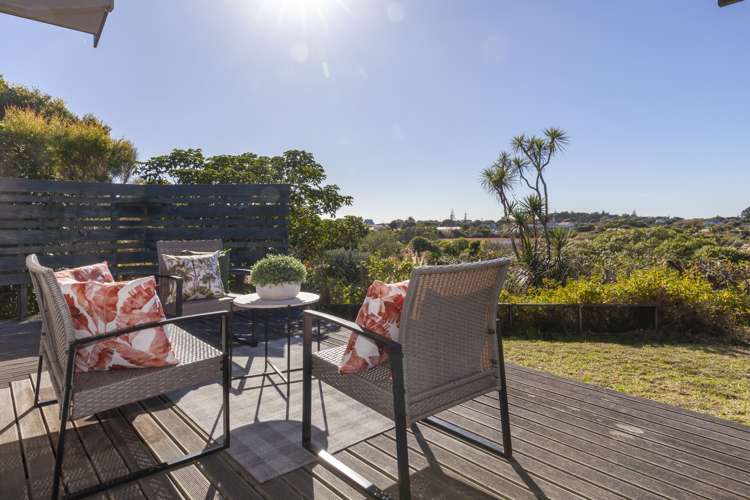 35 Eruini Street Waikanae Beach_7