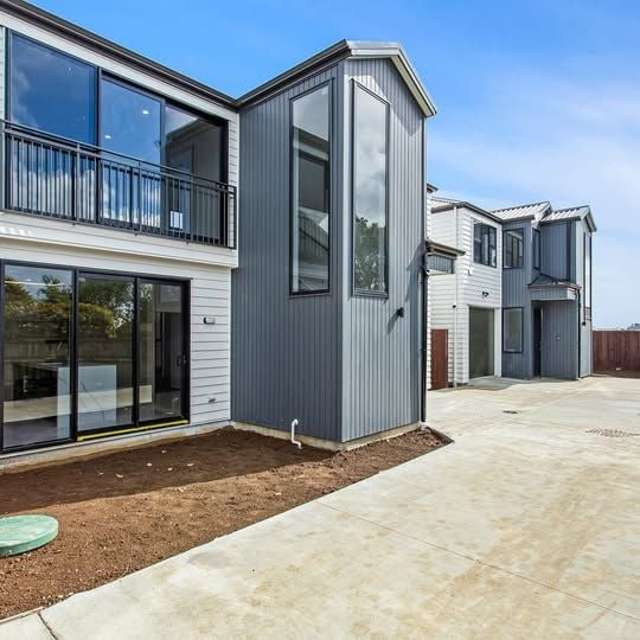 165B Waimumu Road Massey_1