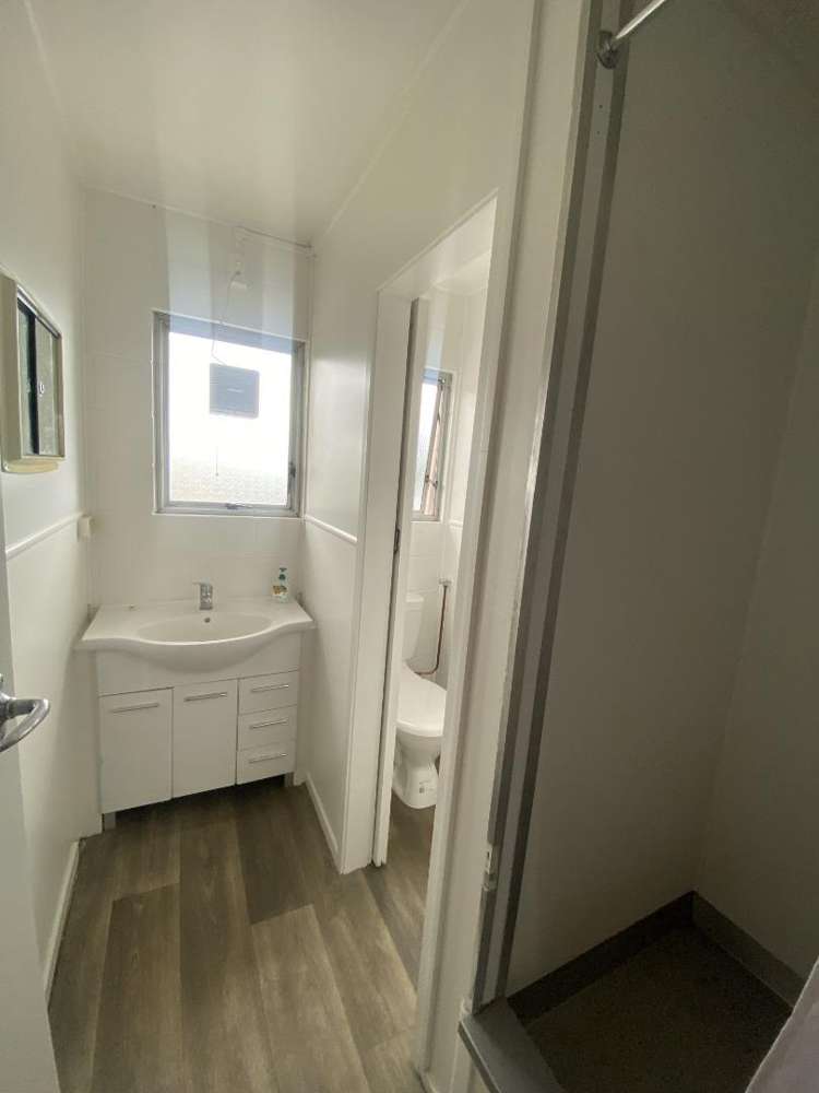 2/22 Hardley Street 10463_3