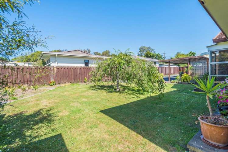 2/1a Clark Road Pahurehure_2