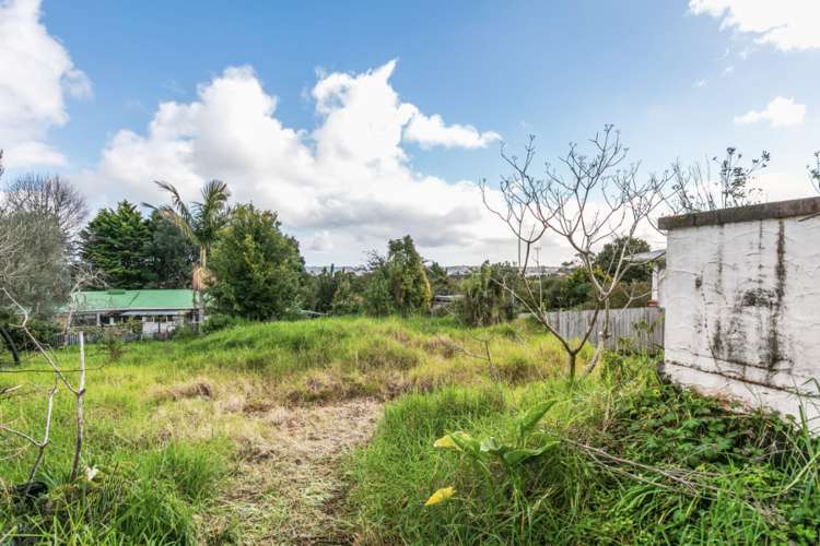 7 Marie Crescent Te Atatu South_16