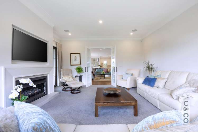 8 Tauwaka Crescent Riverhead_11