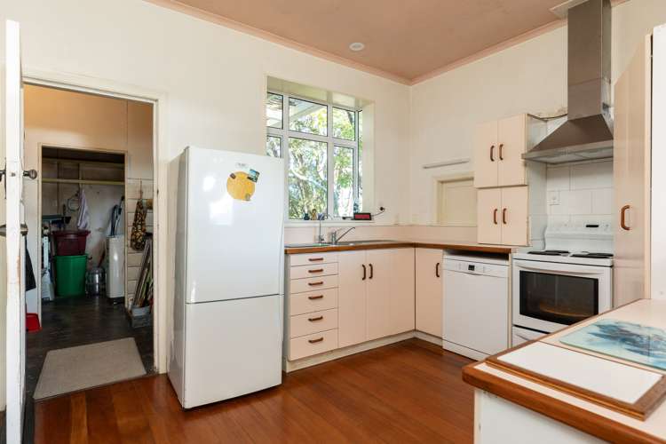 8 Taranaki Street Picton_8