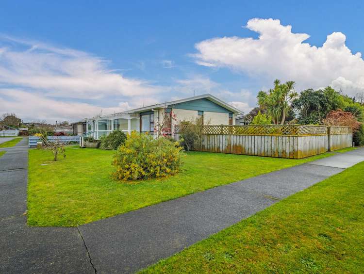 21 Sandstrom Grove Feilding_12