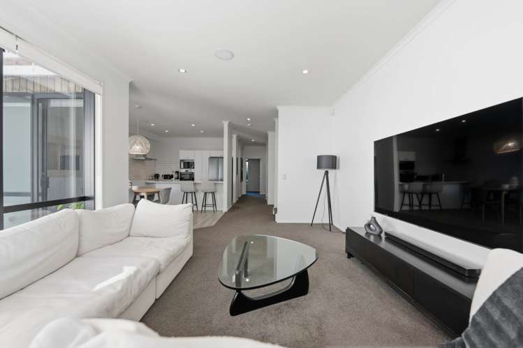 102 Hobsonville Point Road Hobsonville_1