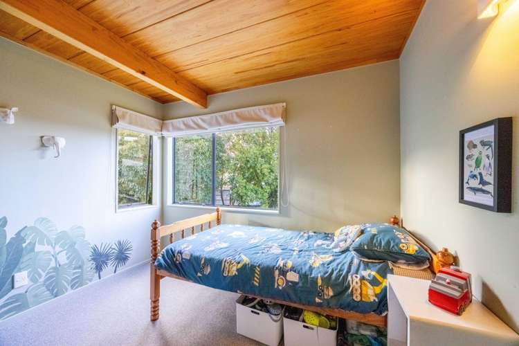 19 Leeds Place Tamatea_15