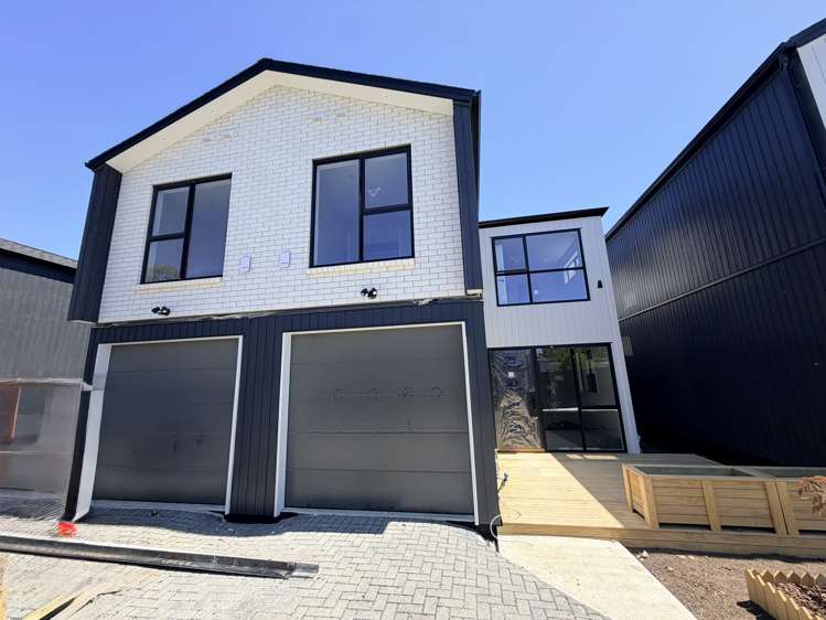 Lot 2/23 Wanaka Place Pakuranga Heights_2