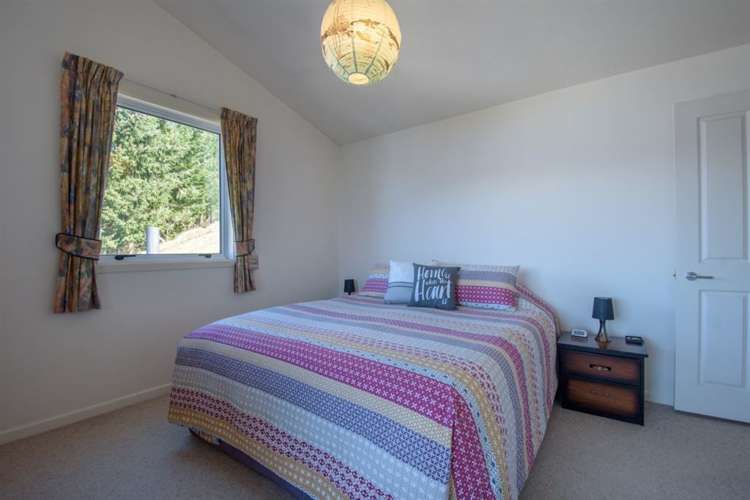 48a Greenstone Place Fernhill/Sunshine Bay_9