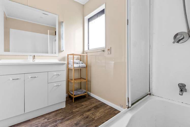 7 Duckworth Crescent Greenmeadows_14