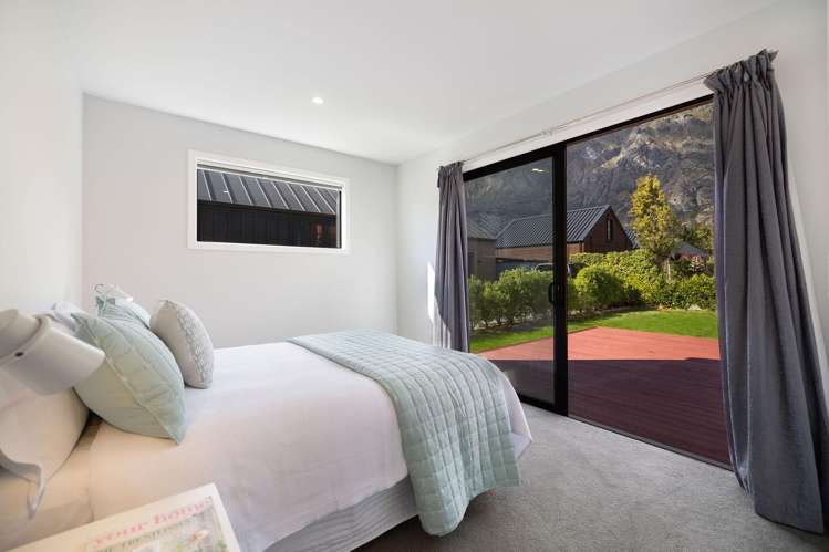 19 Glenfiddich Road Jacks Point_24