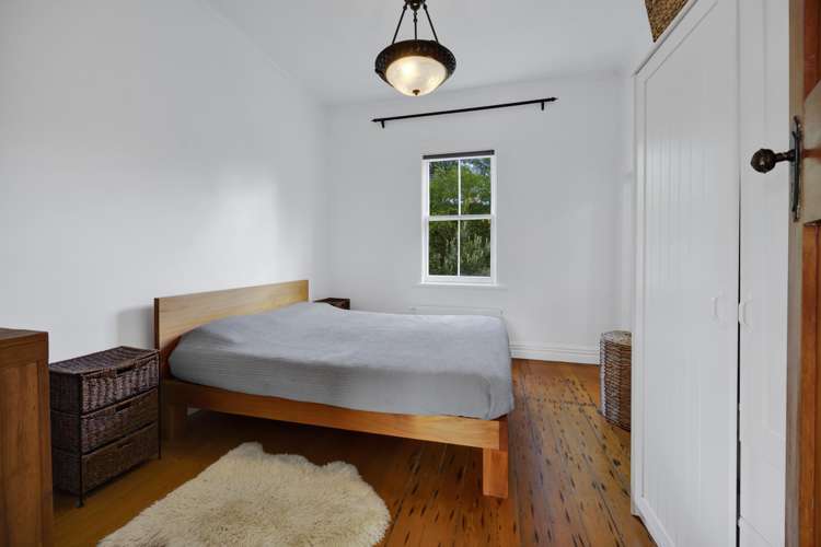 602 Pembroke Road West Stratford_11