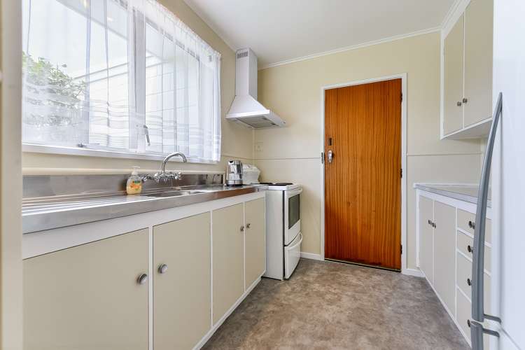 54 Orchard Avenue Enderley_10