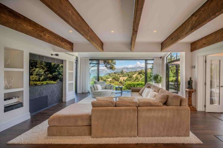 6890 Christchurch Akaroa Road Takamatua_6