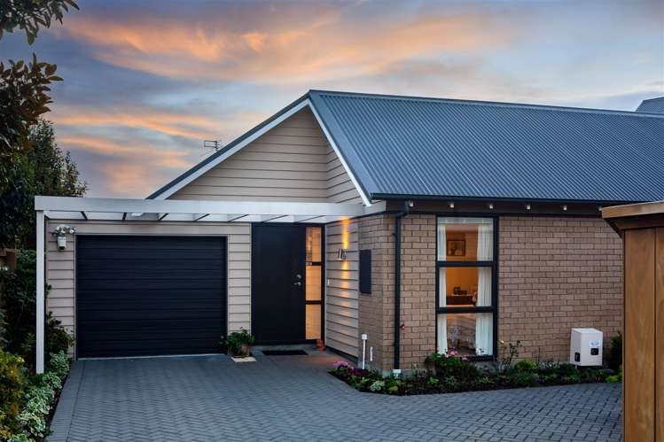 16c Saracen Avenue Northwood_1