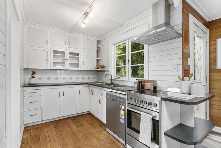 70 Pleasant Road Glen Eden_7