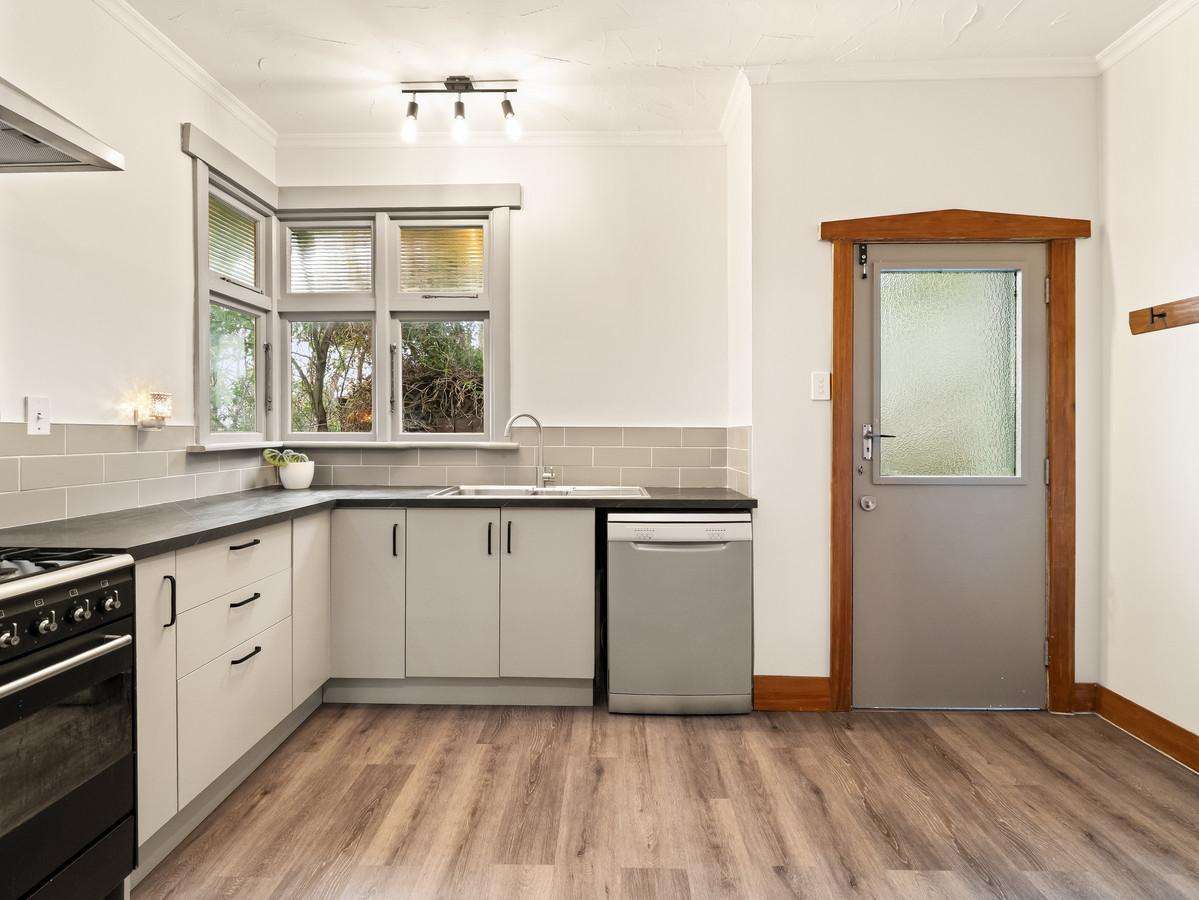 36 Easther Crescent_3