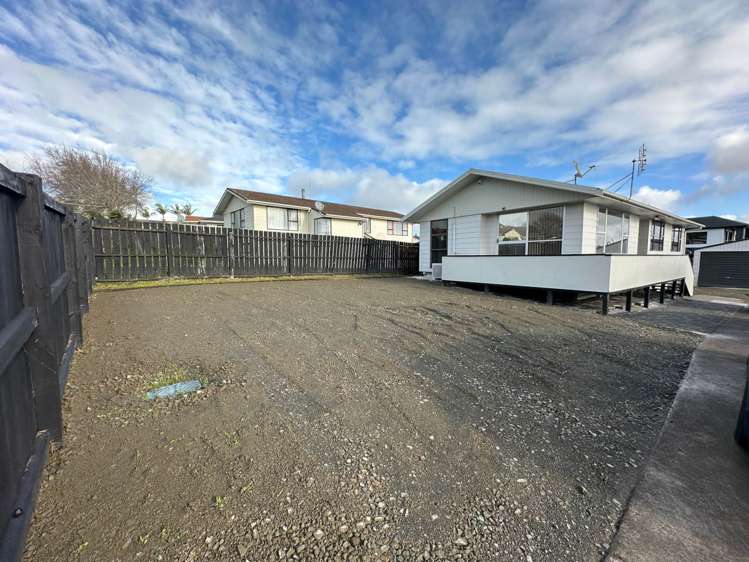 64 Hollyford Drive Clover Park_16