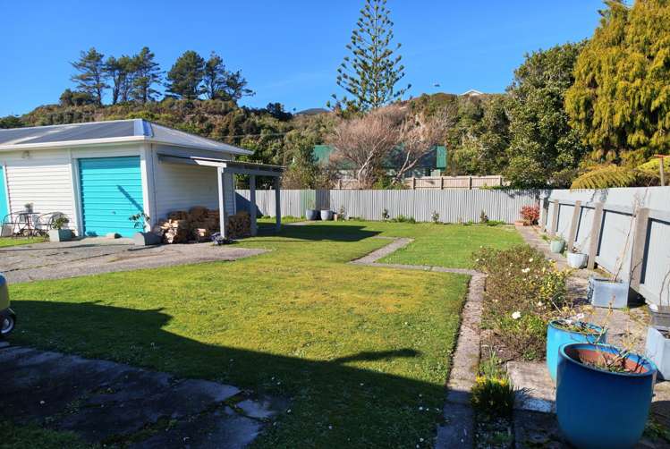 230 Sewell Street Hokitika_15