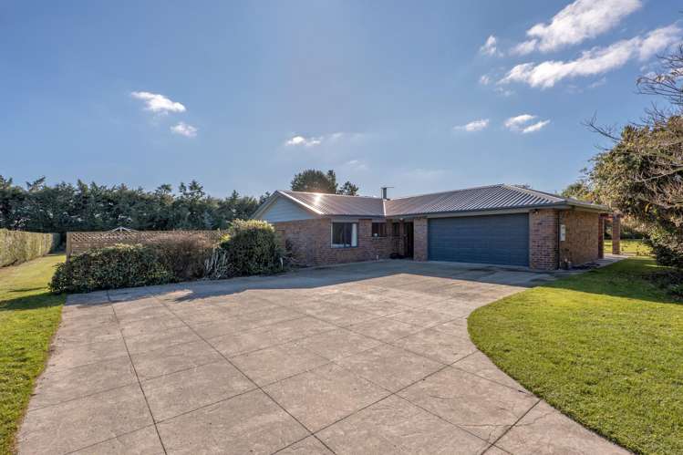1824 Pole Road Winchmore_24
