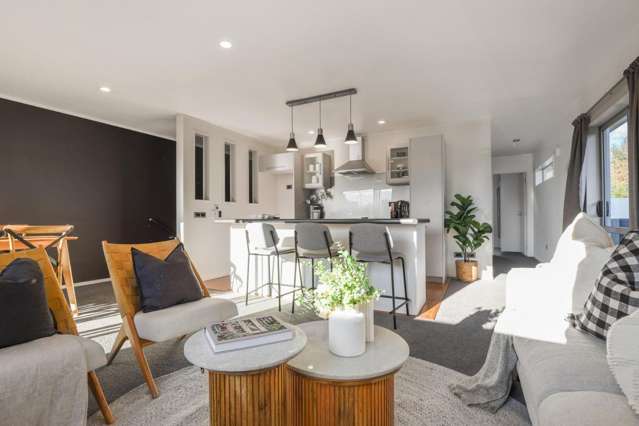 2/15 Tarawera Road 1095_3