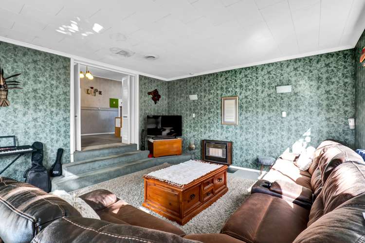 239 Coronation Avenue Welbourn_5