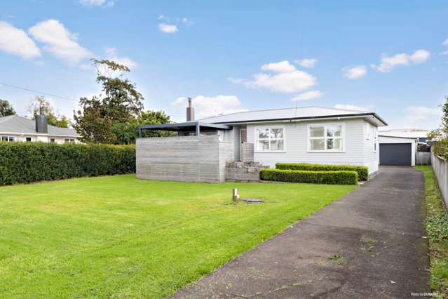 Renovated Bungalow on 1027m2