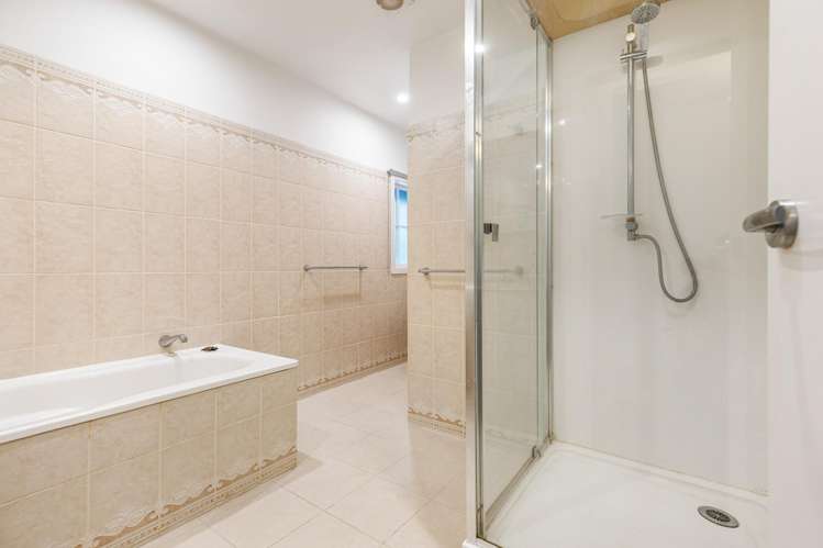 16 Awhiorangi Promenade Swanson_24