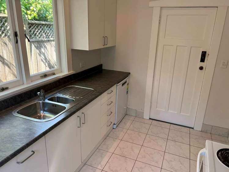 150B Paritai Drive Orakei_9