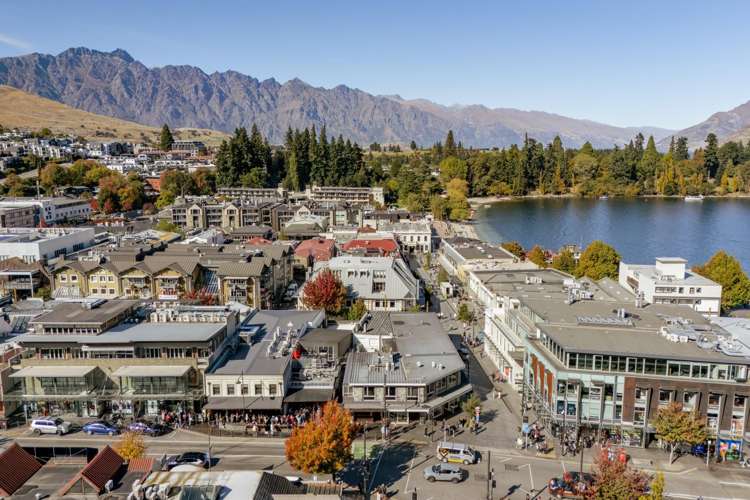27-31 Rees Street Queenstown_28