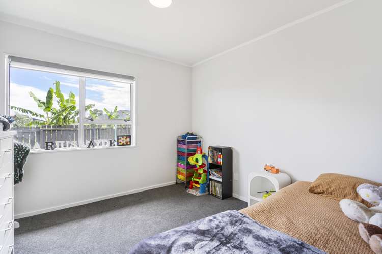 2/2 Hatherley Place Clendon Park_8