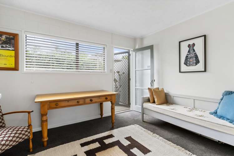 2/54 Garnet Road Westmere_12