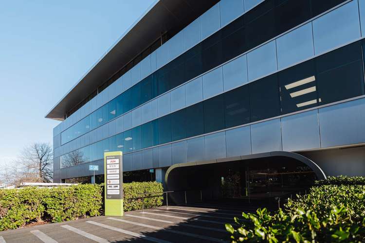 68-76 Taharoto Road Takapuna_6