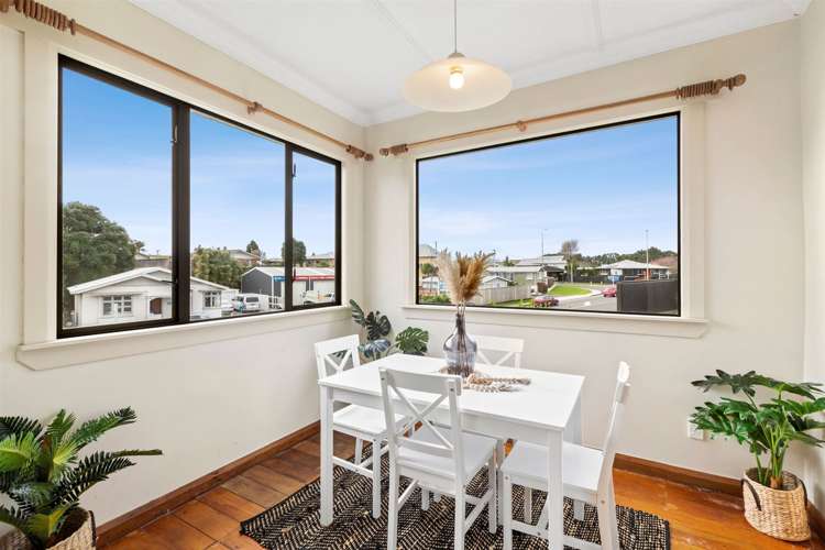 22 Northgate Strandon_1