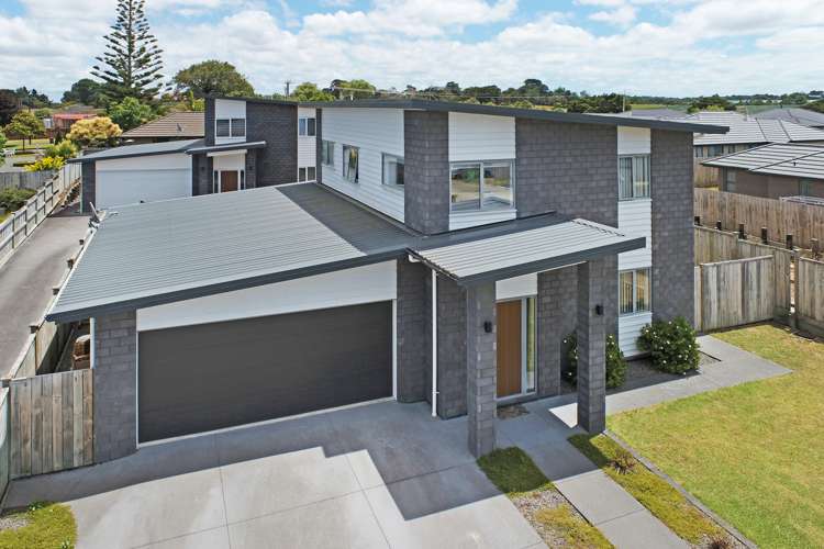 22 Regis Park Drive Pukekohe_8