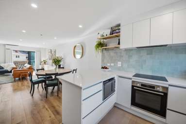 3/53 Whitney Street_2