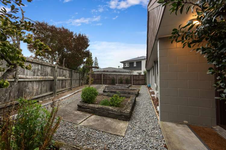 38D Greers Road Burnside_18