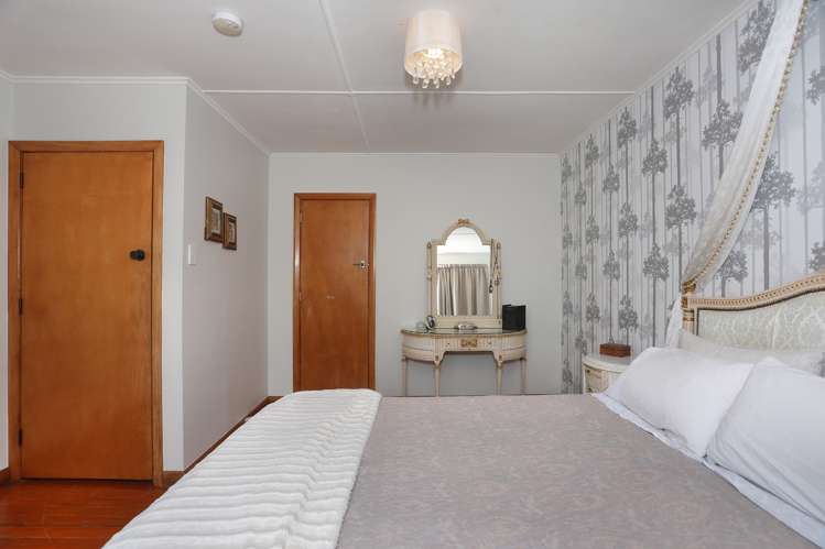 145 High Street Bulls_10