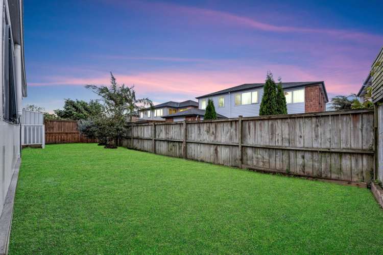 19 Carrickdawson Drive Flat Bush_34