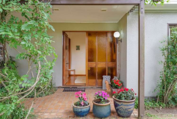 105 The Drive Epsom_11