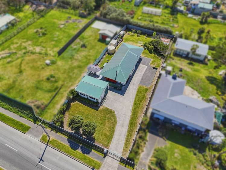 15 Muaupoko Street Hokio Beach_9