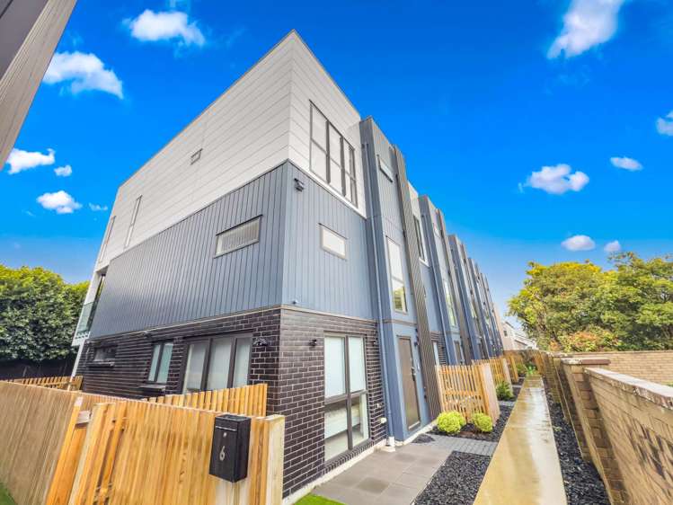 7/12 King Edward Avenue Epsom_17