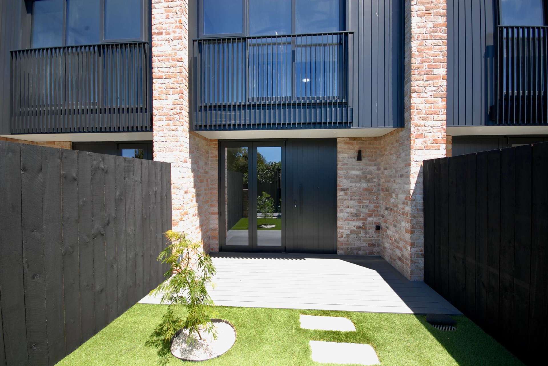 3/139 Tirimoana Road Te Atatu South_0
