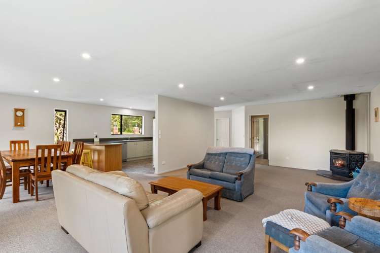 299 Domett Road Domett_25