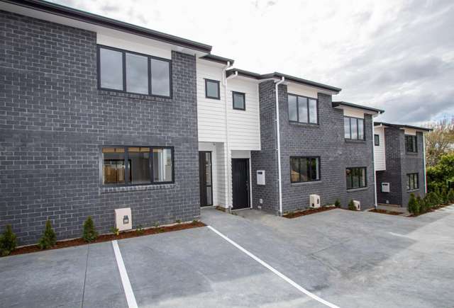 12/10 Charlemont Street 3295_1