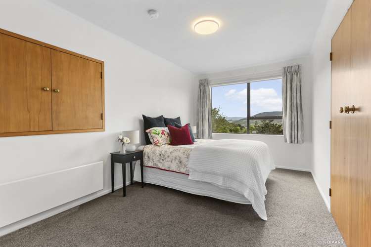 41 Peterhouse Street Tawa_13