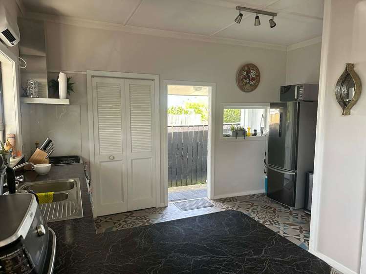 74 Naples Street Martinborough_13