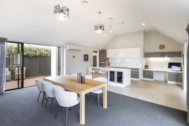 6 Waterstock Way Parklands_8