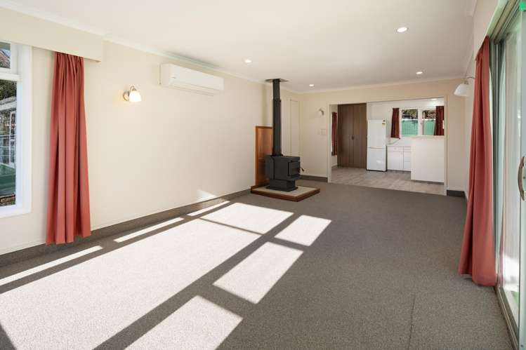 10 and 10a Cornwall Street Picton_11