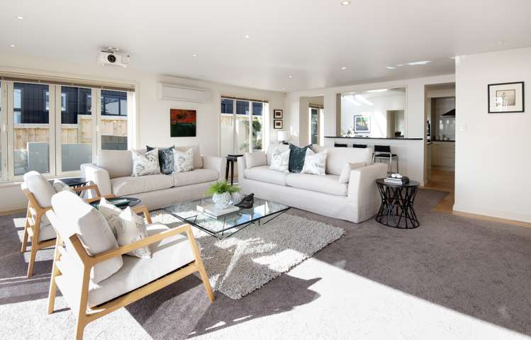 70 Bramley Drive Farm Cove_6